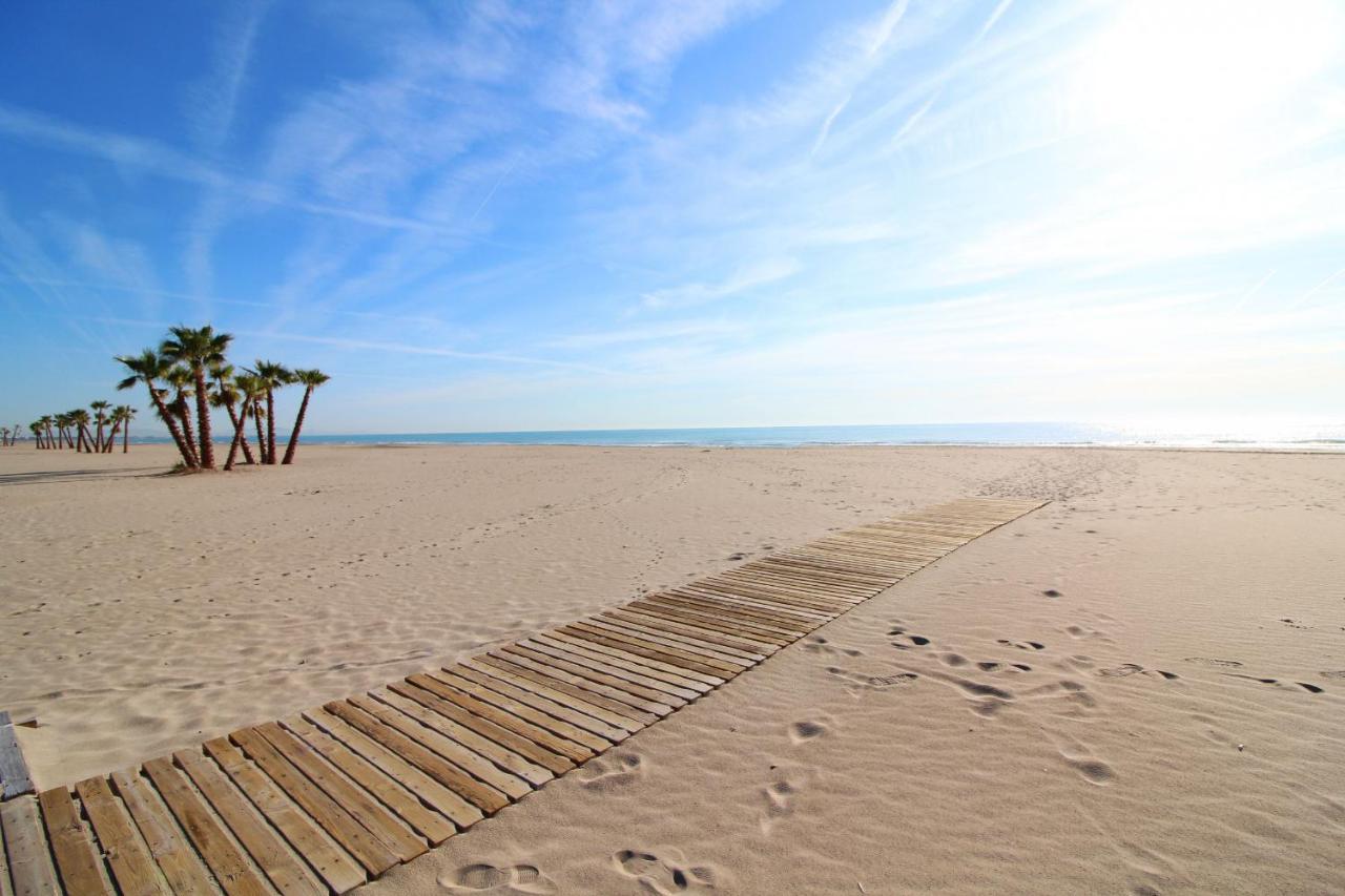 Global Properties, Apartamento Con Terraza Y Piscina A Un Paso De La Playa 卡耐特蒂贝兰格 外观 照片