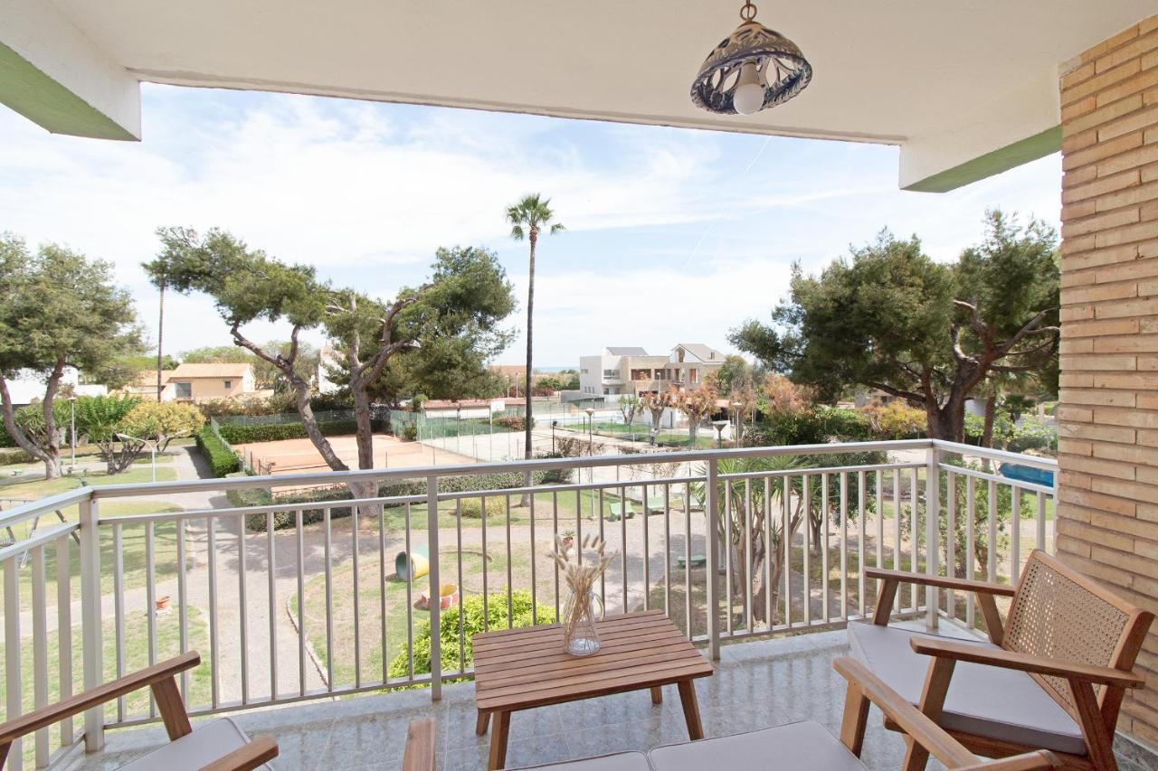 Global Properties, Apartamento Con Terraza Y Piscina A Un Paso De La Playa 卡耐特蒂贝兰格 外观 照片